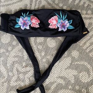 STRAPLESS VS PINK BATHING SUIT TOP